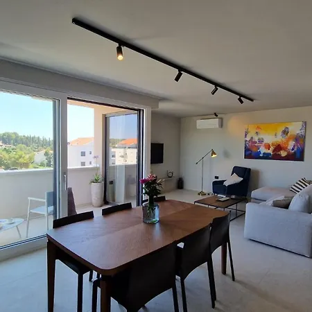 4r Royal Rojnic 3 Apartman *